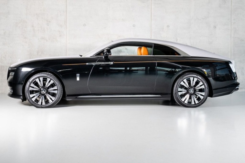 Rolls-Royce Wraith / SPECTRE/ SHOOTING STAR/ BESPOKE/ TWO-TONE/ 23/ , снимка 5 - Автомобили и джипове - 45872780