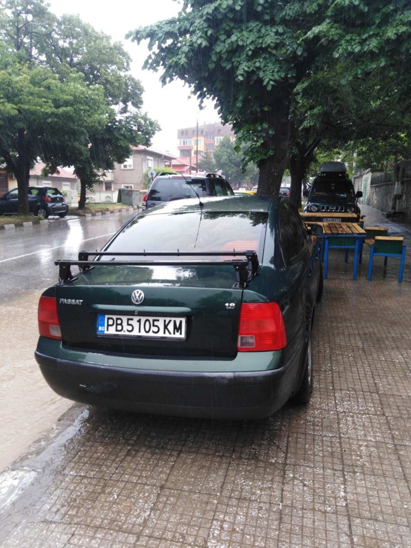 VW Passat, снимка 3 - Автомобили и джипове - 46191145