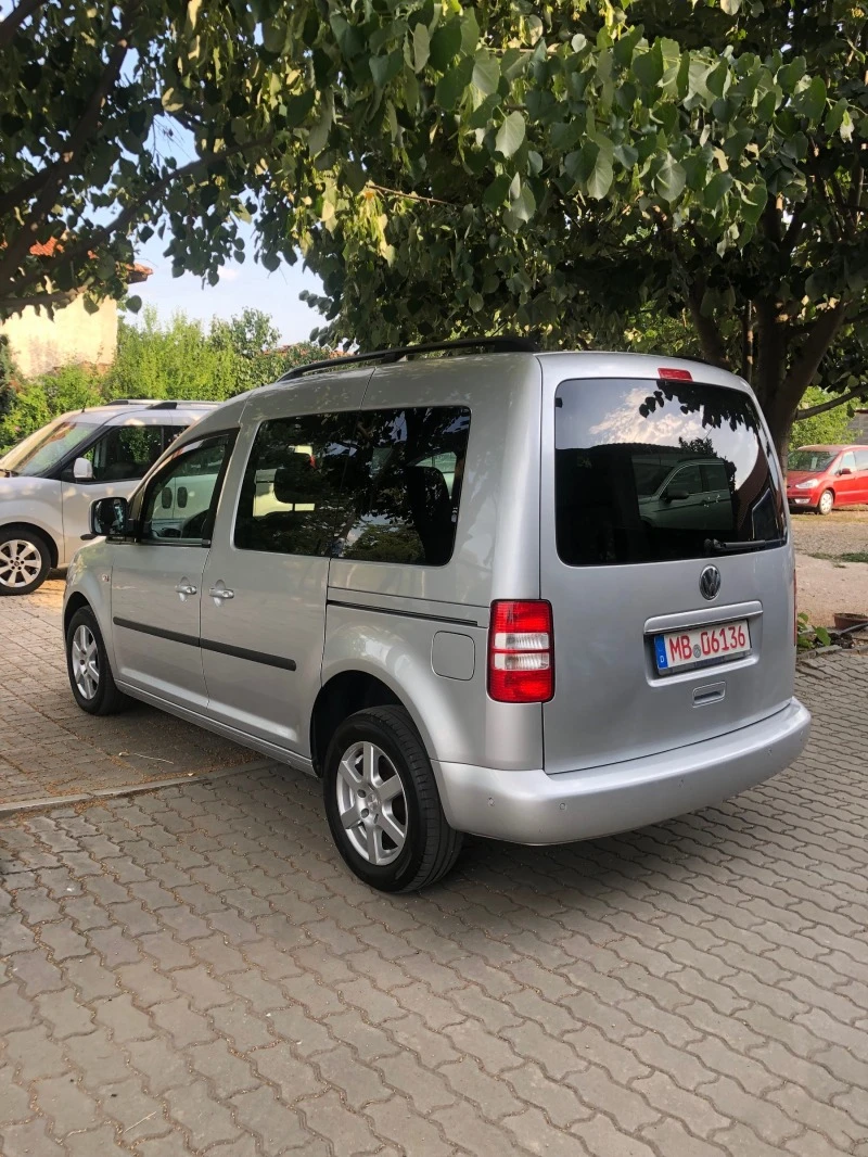 VW Caddy Jako, снимка 4 - Автомобили и джипове - 46400680