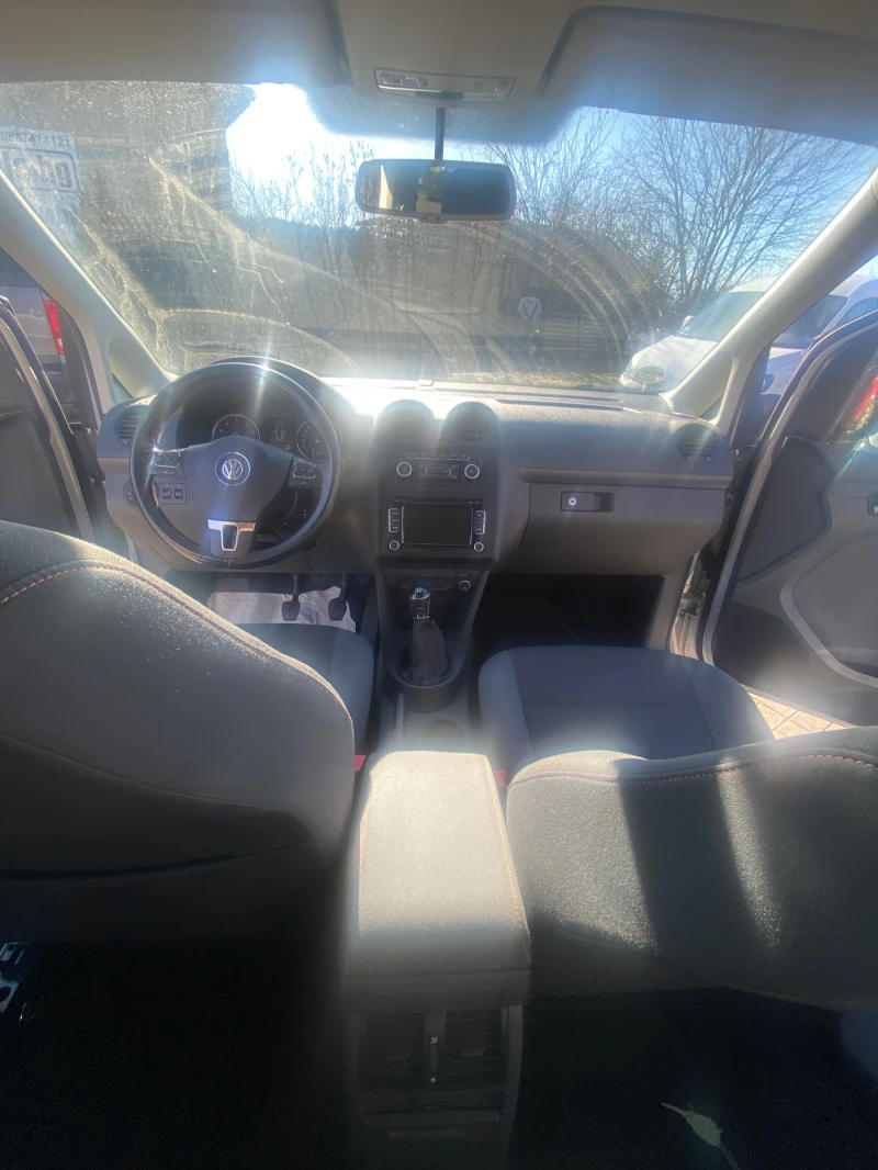 VW Caddy Jako, снимка 5 - Автомобили и джипове - 46400680