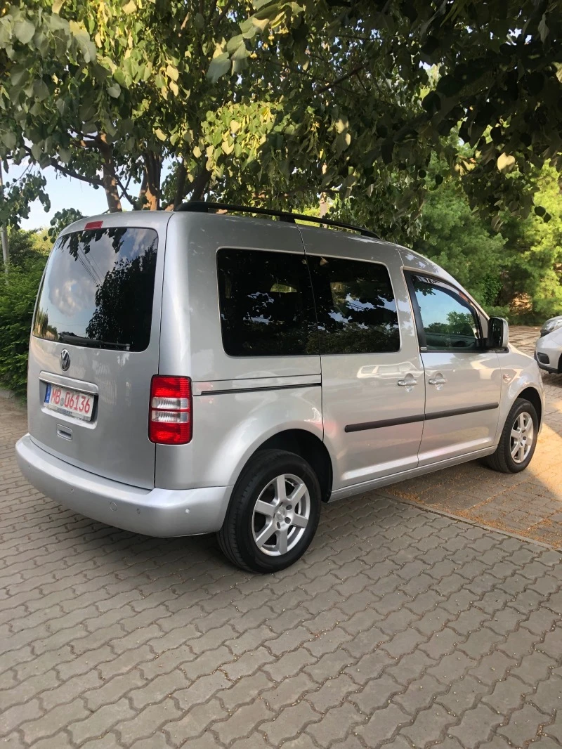 VW Caddy Jako, снимка 3 - Автомобили и джипове - 46400680