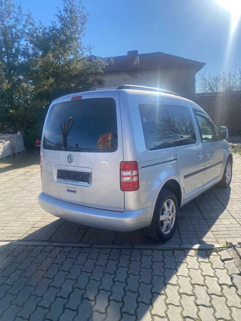 VW Caddy Jako, снимка 3 - Автомобили и джипове - 46400680