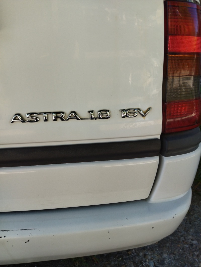 Opel Astra, снимка 4 - Автомобили и джипове - 46415250