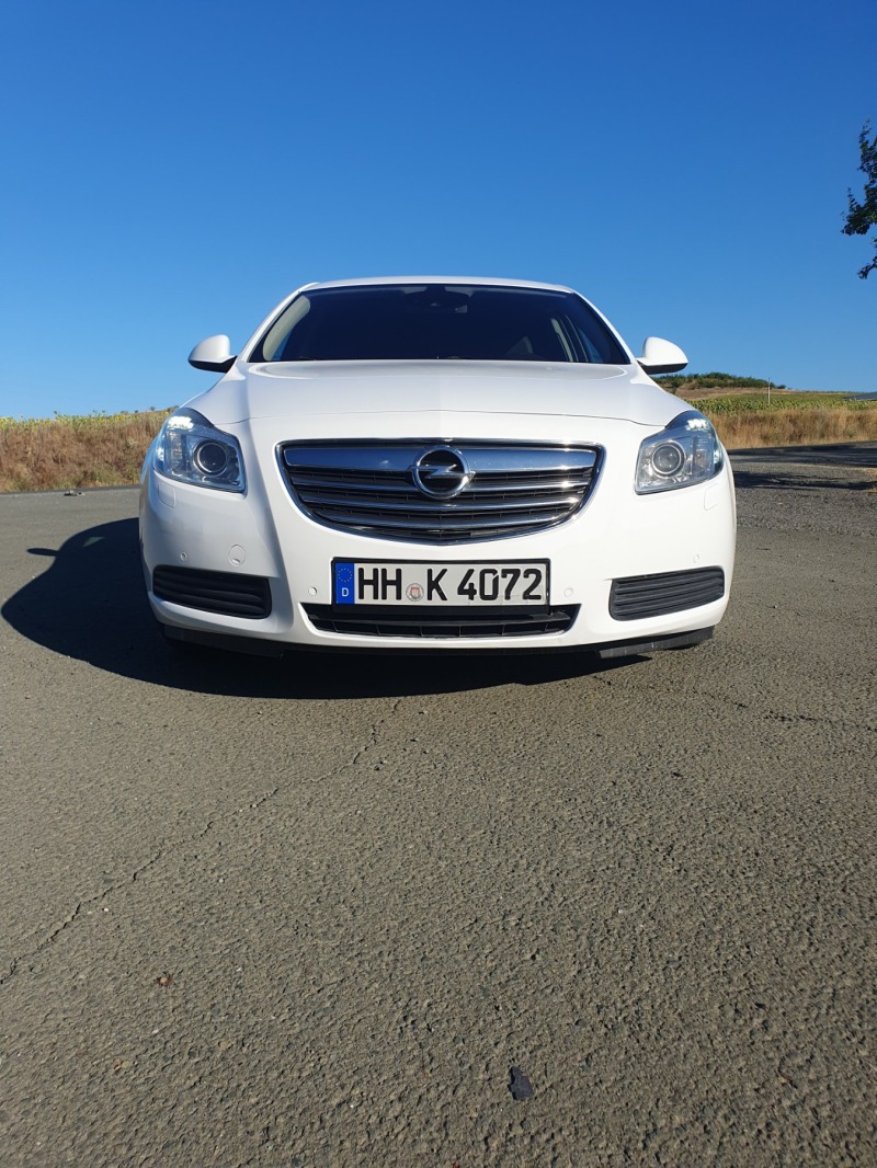 Opel Insignia 2.0CDTI, снимка 3 - Автомобили и джипове - 46658758