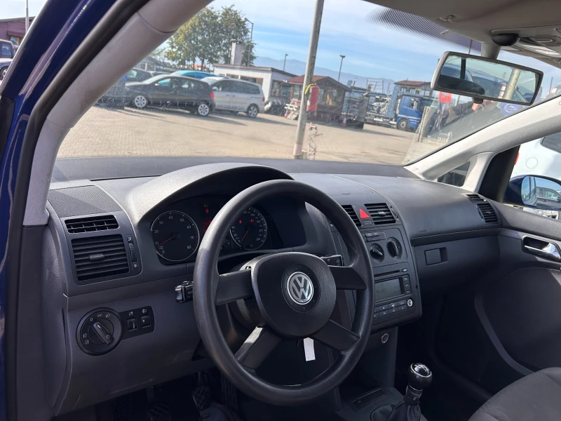 VW Touran 1.6i 6+ 1 EURO 4 ЛИЗИНГ, снимка 11 - Автомобили и джипове - 47664876