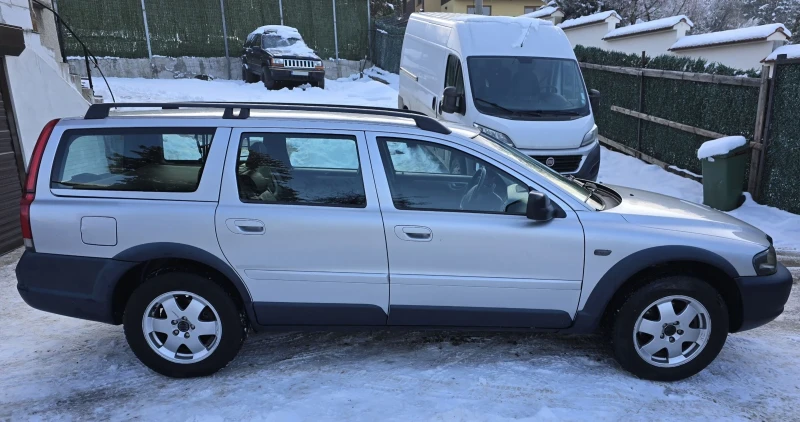 Volvo Xc70 2.4 TURBO-CROSS COUNTRY D5 AWD 4x4, снимка 7 - Автомобили и джипове - 48783254