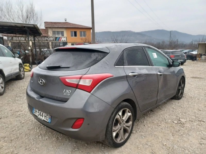 Hyundai I30 1.6crdi, снимка 5 - Автомобили и джипове - 49068477