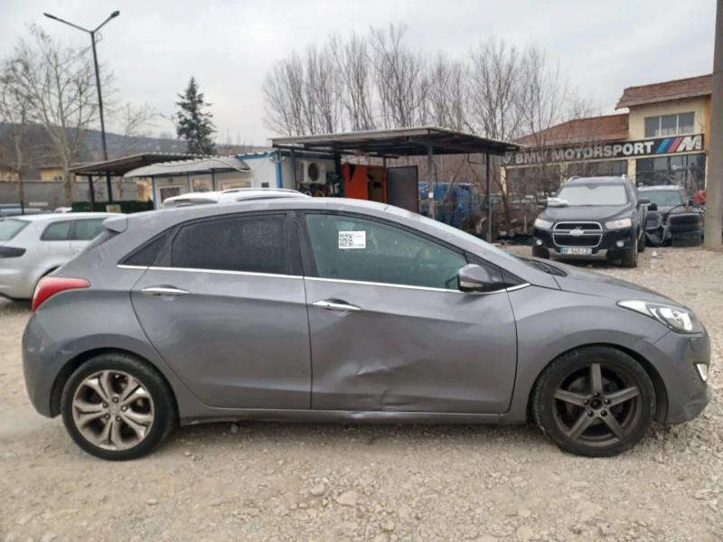 Hyundai I30 1.6crdi, снимка 6 - Автомобили и джипове - 49068477