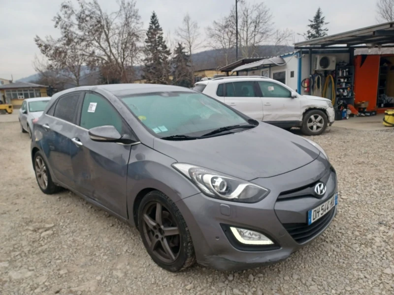 Hyundai I30 1.6crdi, снимка 7 - Автомобили и джипове - 49068477