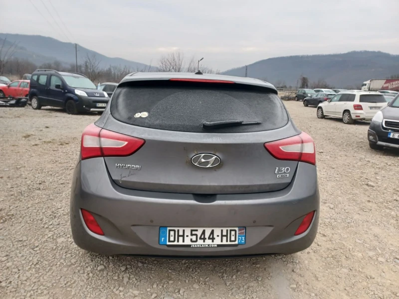 Hyundai I30 1.6crdi, снимка 4 - Автомобили и джипове - 49068477