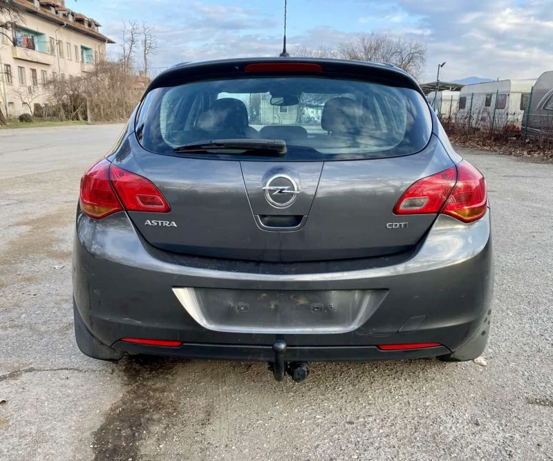 Opel Astra 1, 7 CDTI, снимка 5 - Автомобили и джипове - 49123679