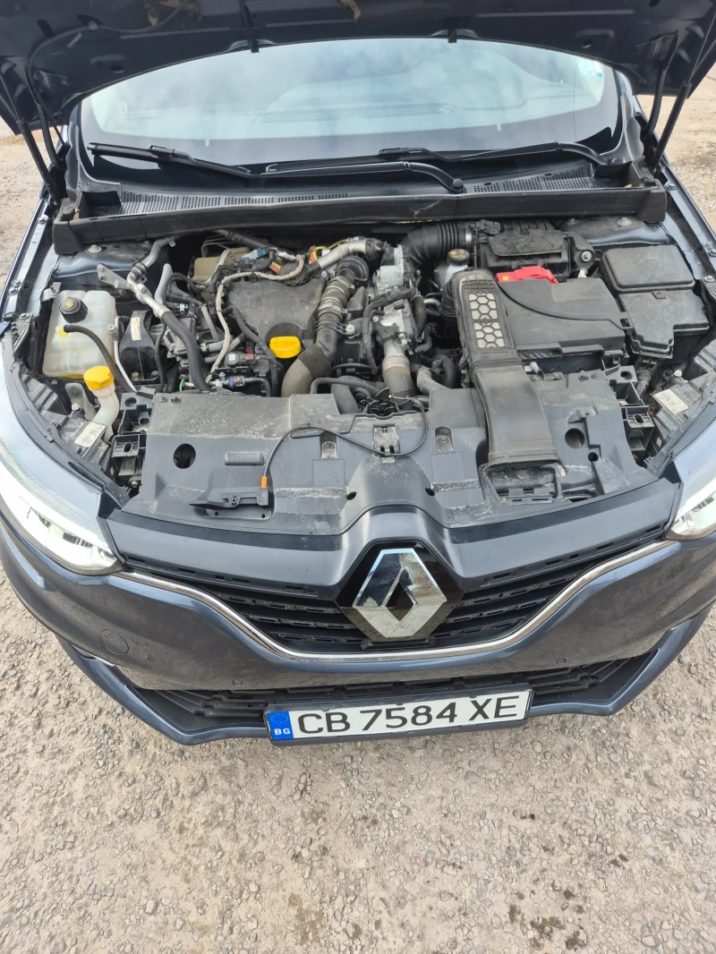 Renault Megane Bose, Масаж, Pano, Full, снимка 10 - Автомобили и джипове - 49305932