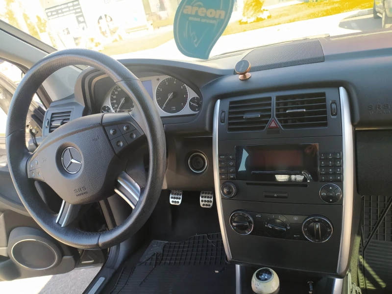 Mercedes-Benz B 150, снимка 14 - Автомобили и джипове - 49581413