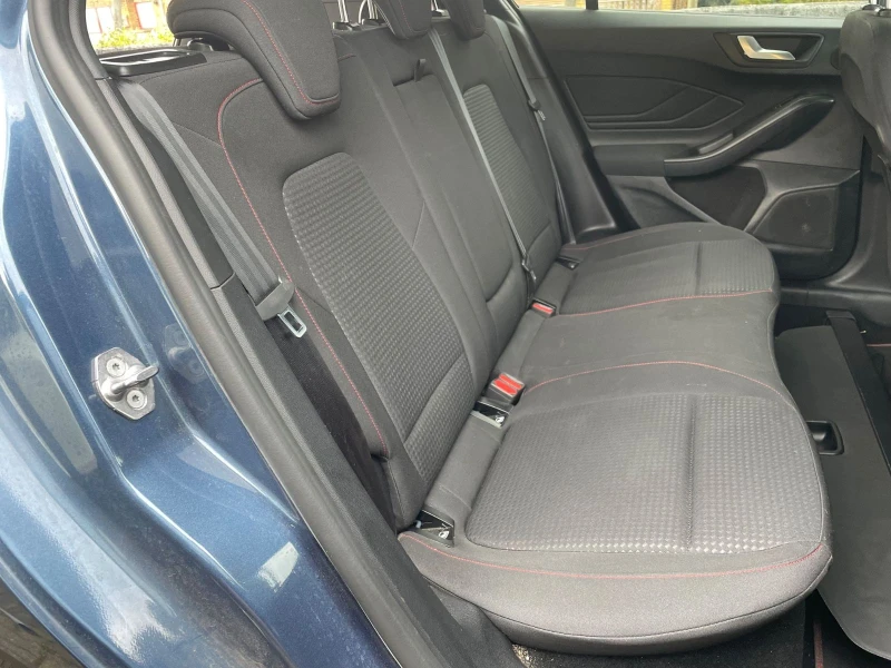 Ford Focus TURNIER/2.0/ST-LINE/150HP/LED/NAVI/CAM/125e, снимка 11 - Автомобили и джипове - 50284536