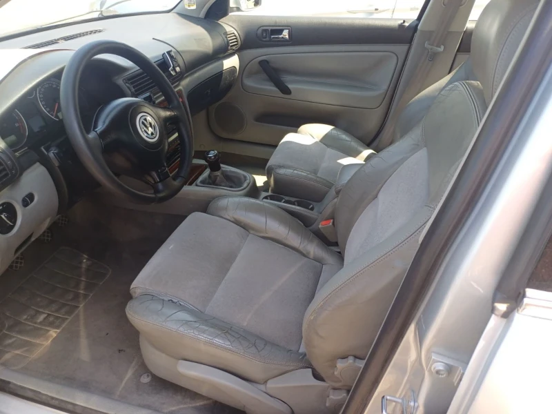 VW Passat 1.9 Tdi, снимка 6 - Автомобили и джипове - 50689009