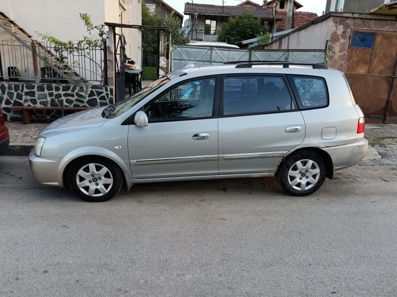 Kia Carens 2.0 CRDI, снимка 6 - Автомобили и джипове - 51603735