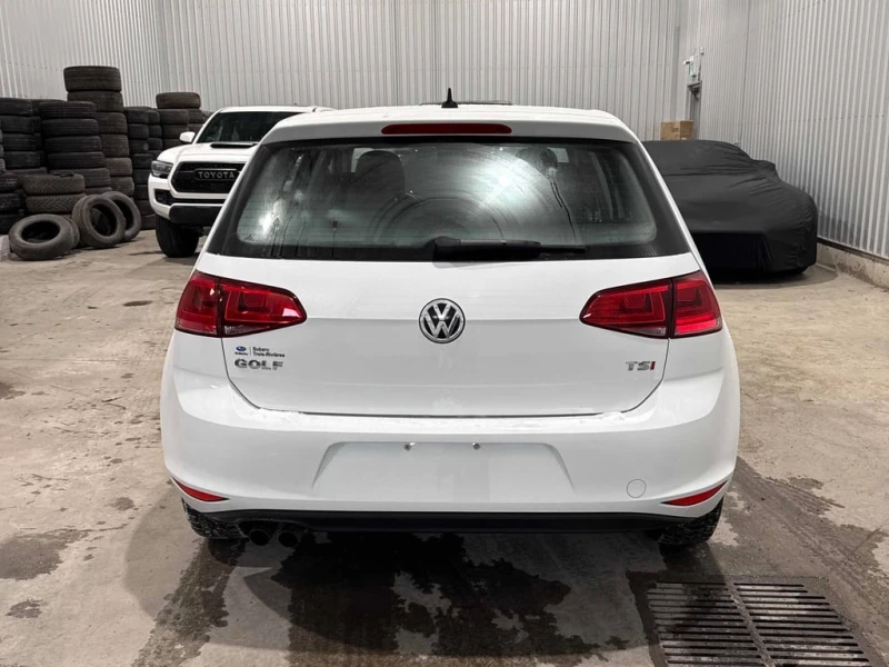 VW Golf * 5dr HB Man 1.8 TSI * CARFAX * ЦЕНА ДО БГ, снимка 4 - Автомобили и джипове - 52893426