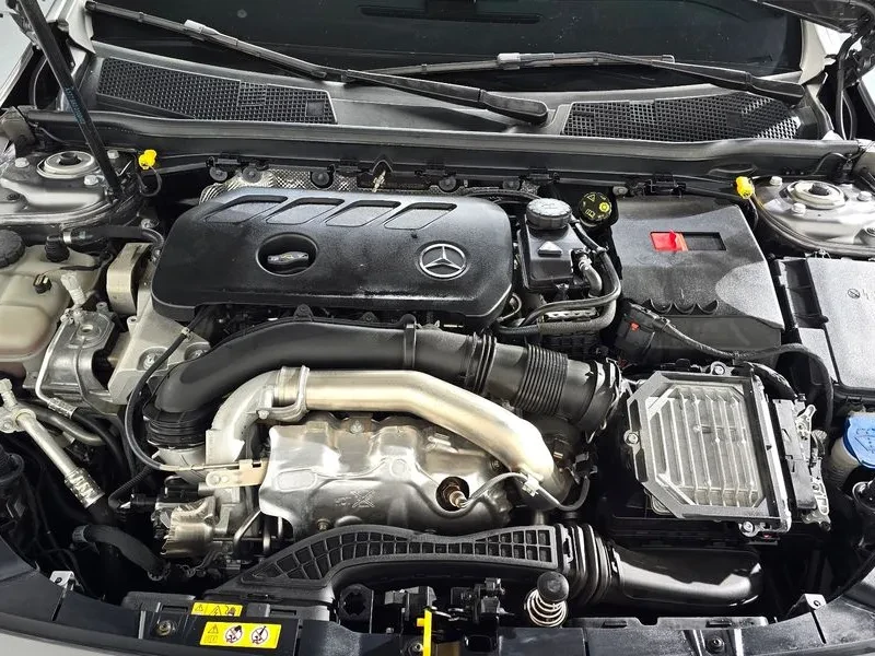 Mercedes-Benz A 220 Hatchback, снимка 6 - Автомобили и джипове - 56084187