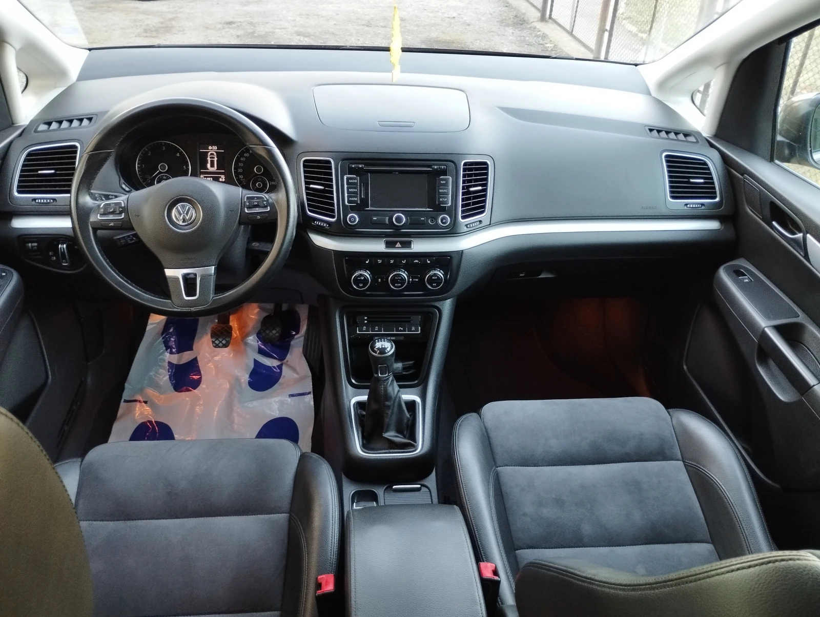 VW Sharan 2.0 TDI 4MOTION  - изображение 9