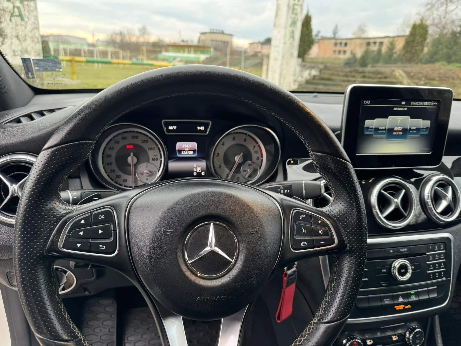 Mercedes-Benz CLA 250  - изображение 10