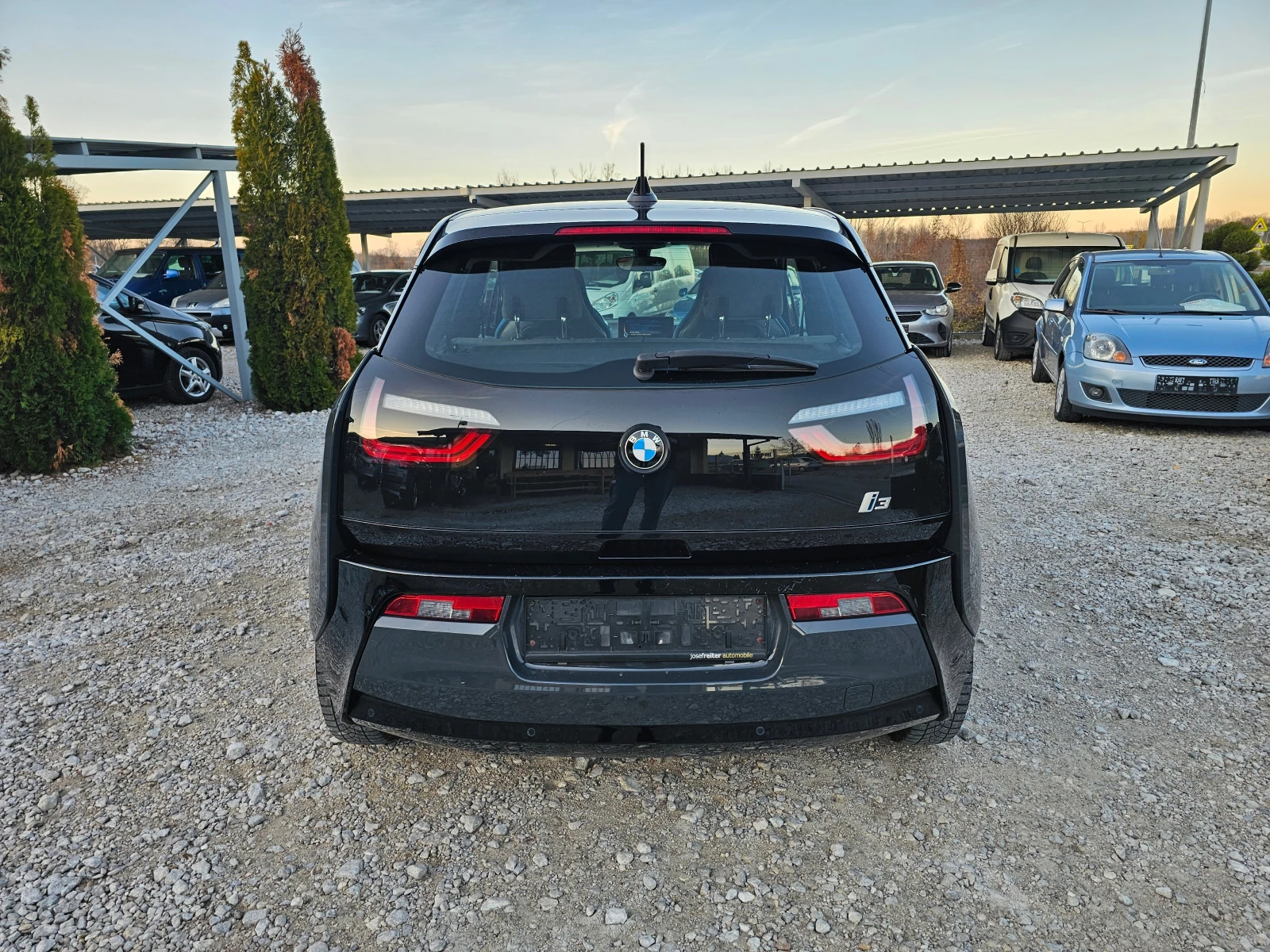 BMW i3 22 kWh eDrive 170кс - изображение 4