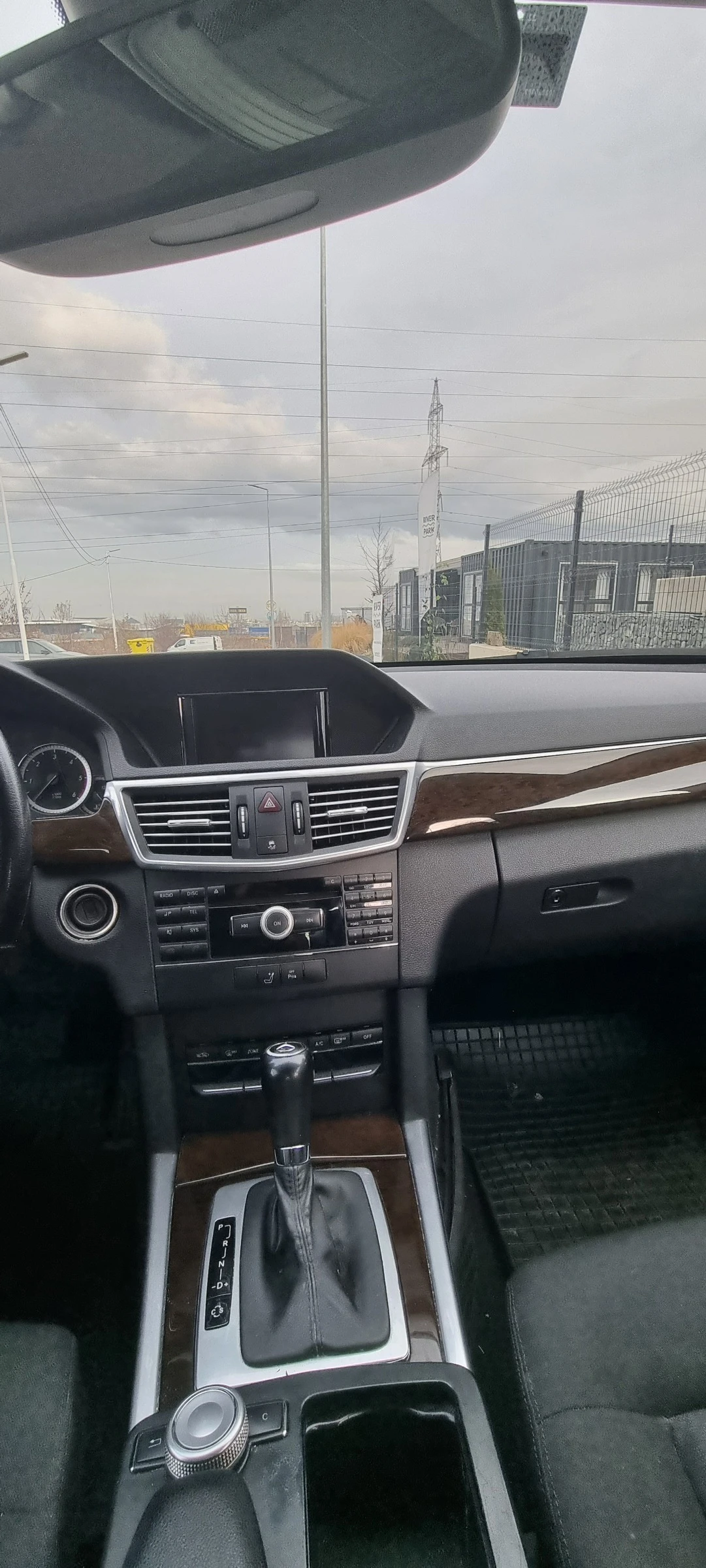 Mercedes-Benz E 250  - изображение 4