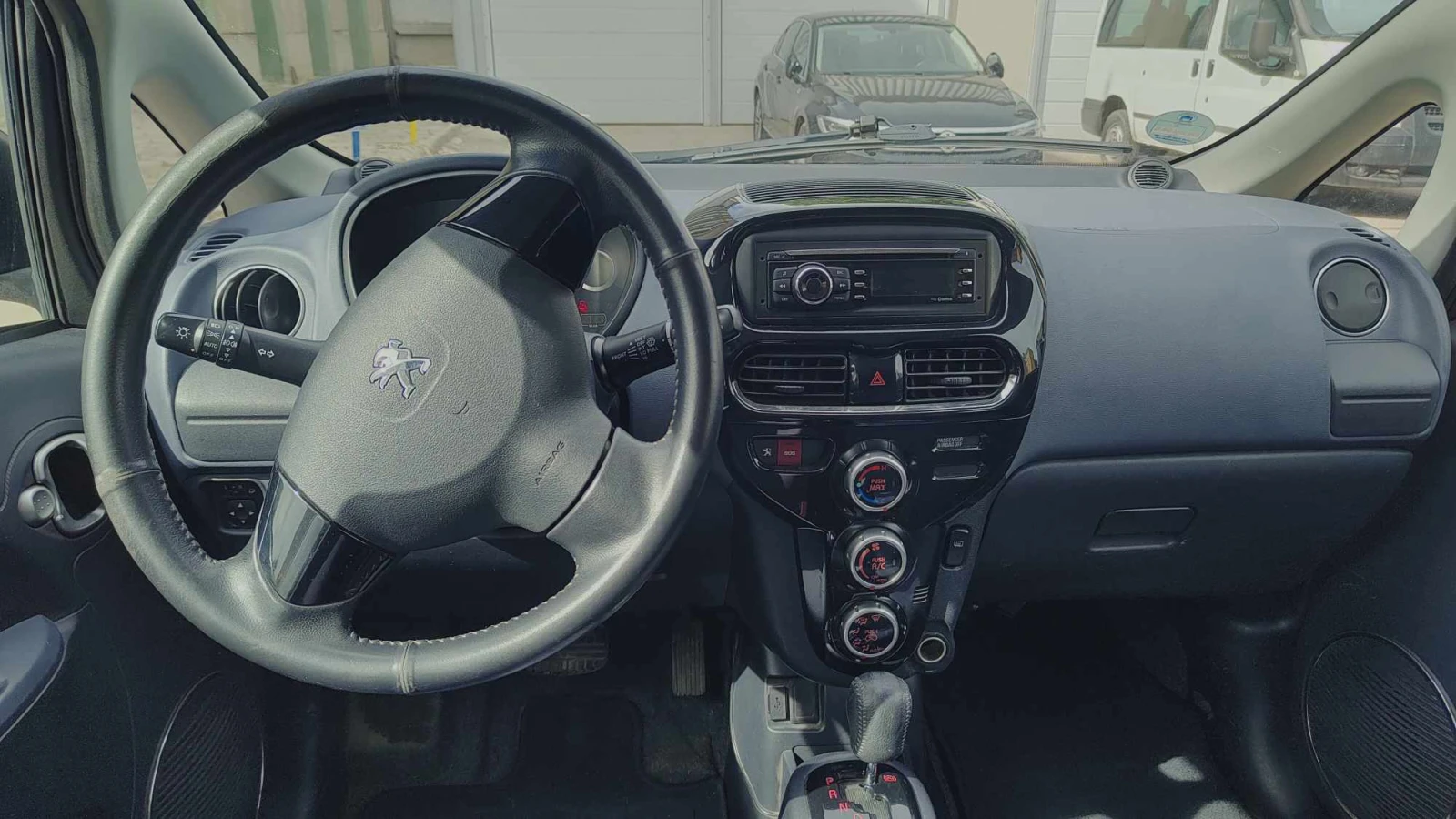 Peugeot iOn  - изображение 7