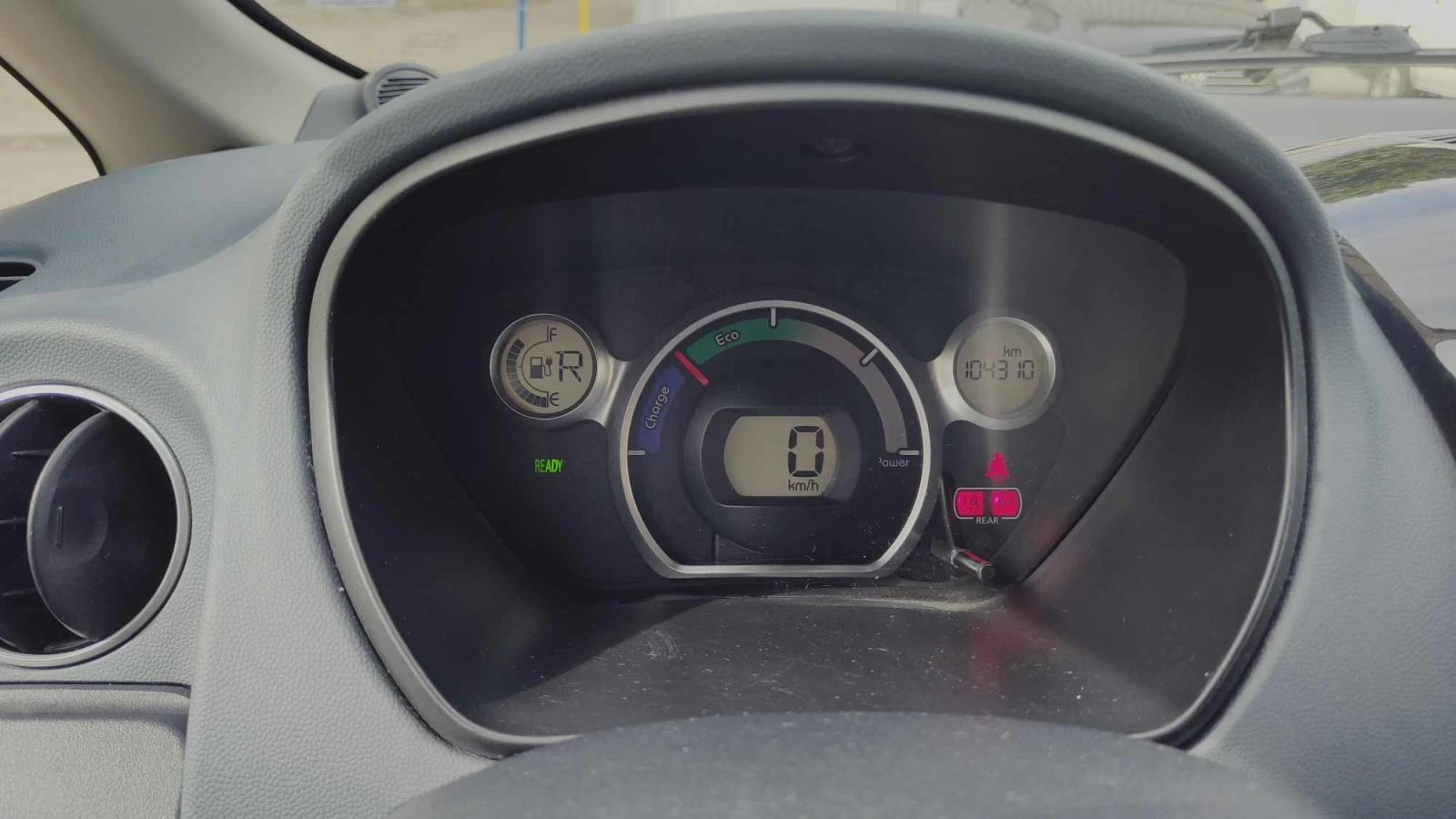 Peugeot iOn  - изображение 6