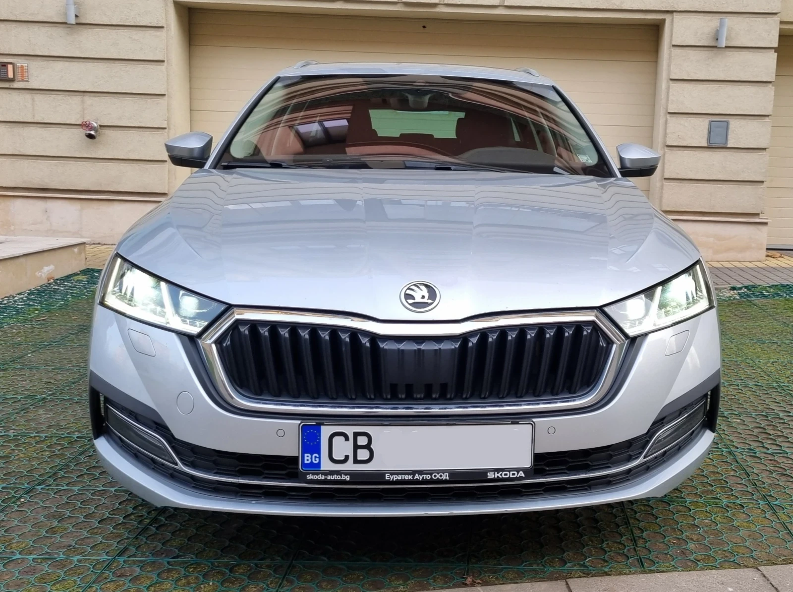 Skoda Octavia 1.5 tsi DSG mhev - изображение 8