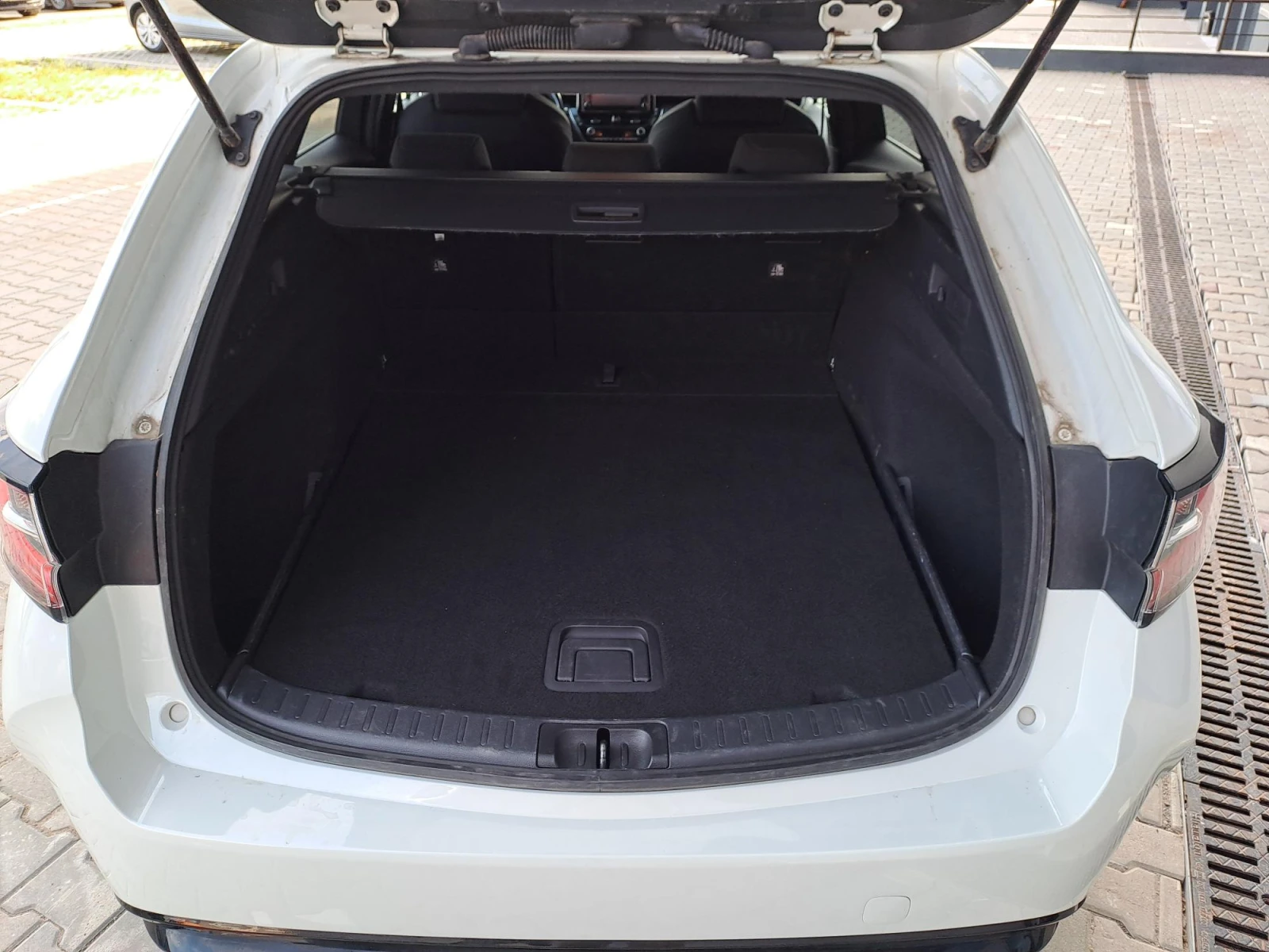 Suzuki Swace 1.8 GL+ HEV e-CVT Оферта на седмицата - изображение 6