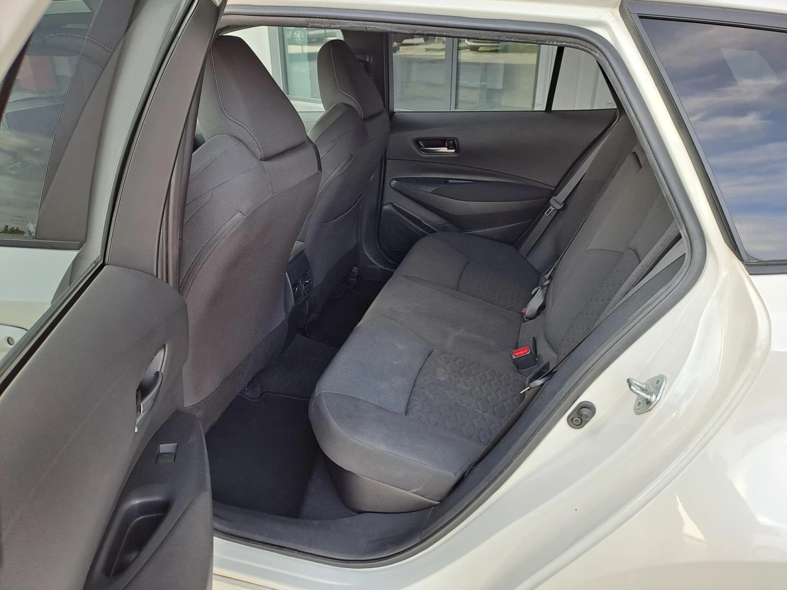 Suzuki Swace 1.8 GL+ HEV e-CVT Оферта на седмицата - изображение 7