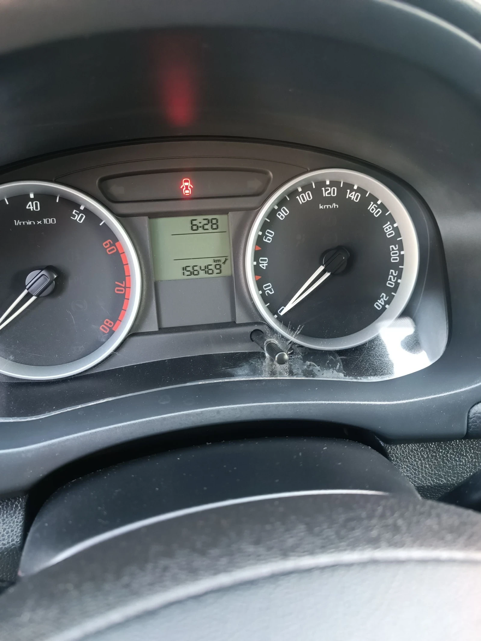 Skoda Fabia 1.4i 85ks  XENON - изображение 9