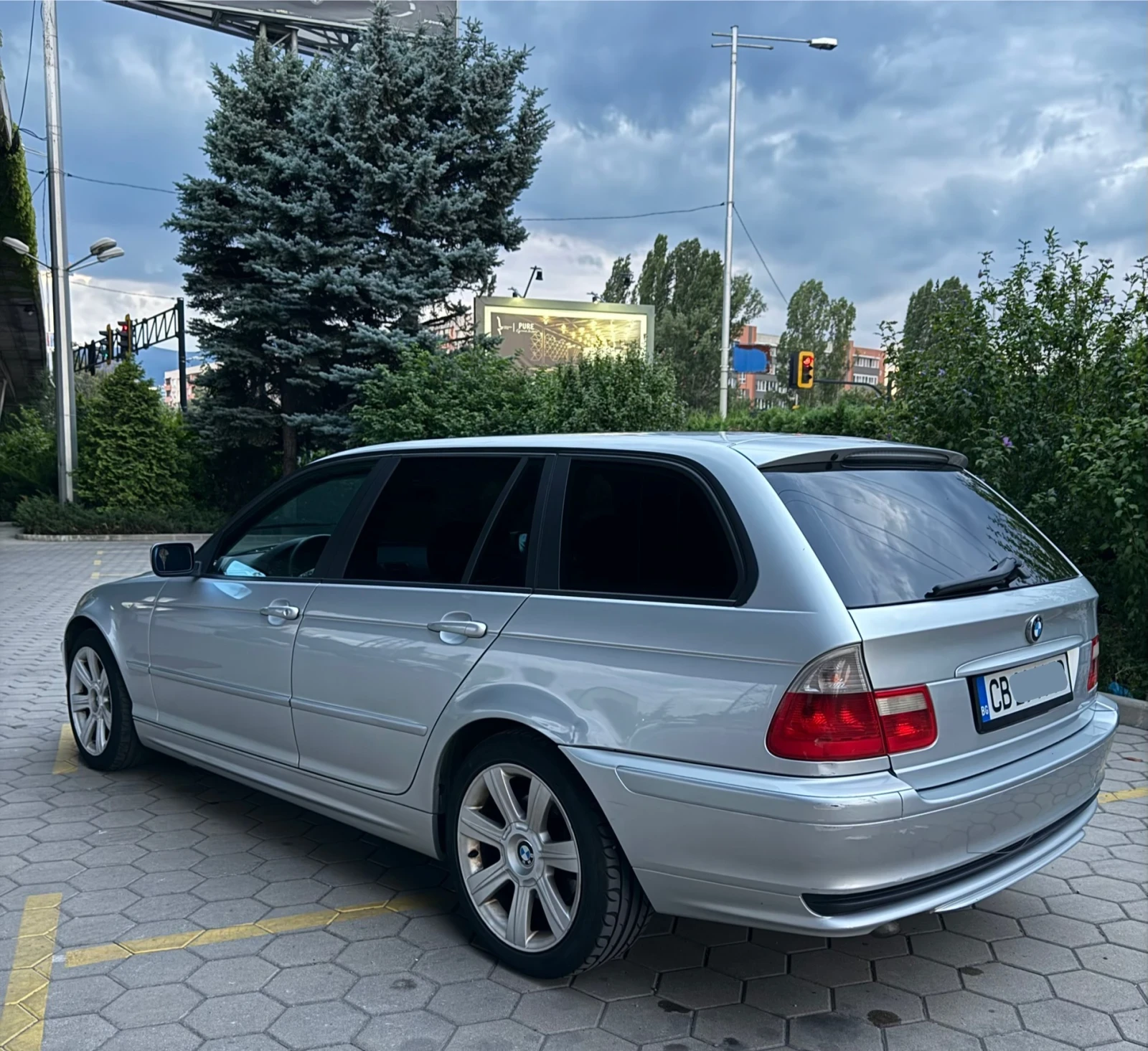 BMW 320 E46 - изображение 5