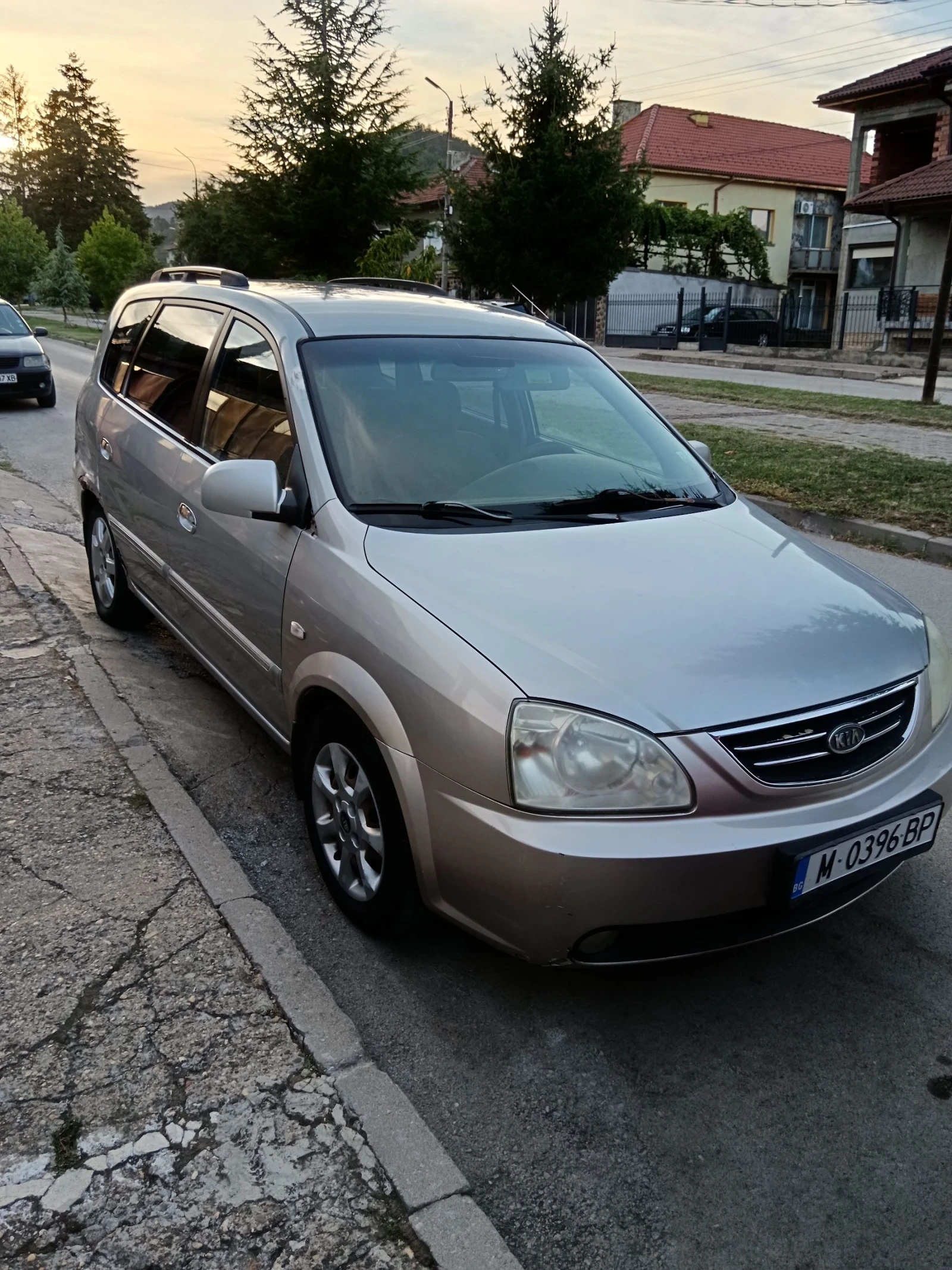 Kia Carens 2.0 CRDI | Mobile.bg — изображение 5