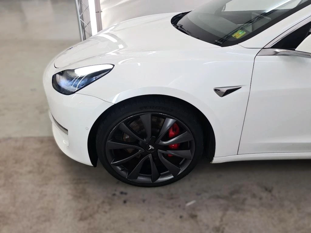 Tesla Model 3 Performance - изображение 7
