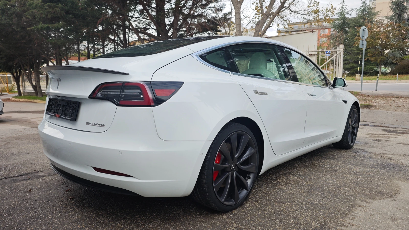 Tesla Model 3 Performance | Mobile.bg   4