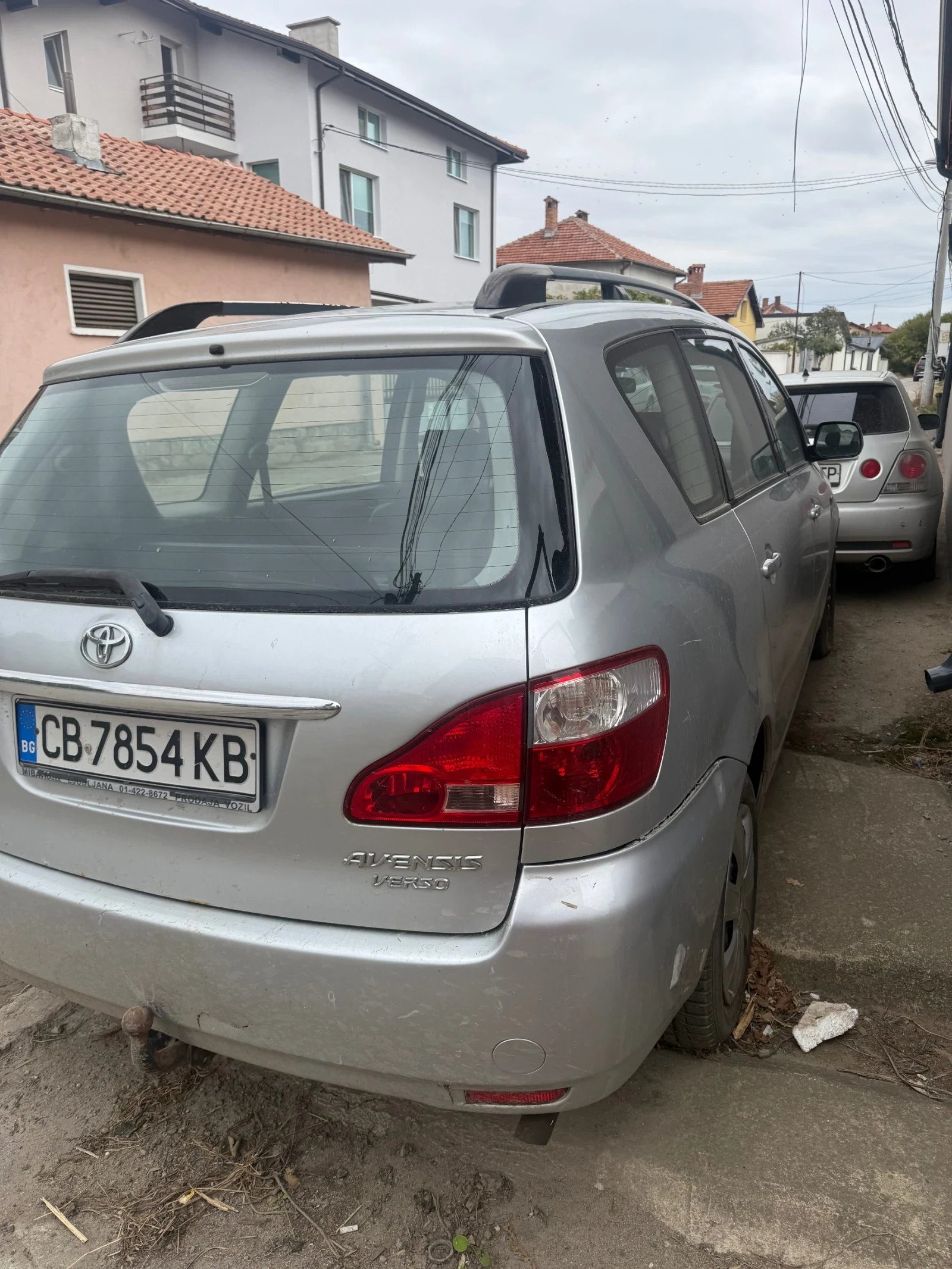 Toyota Avensis verso  - изображение 3