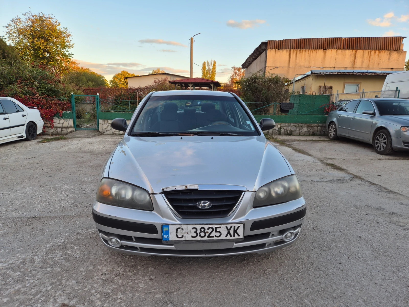 Hyundai Elantra | Mobile.bg   8