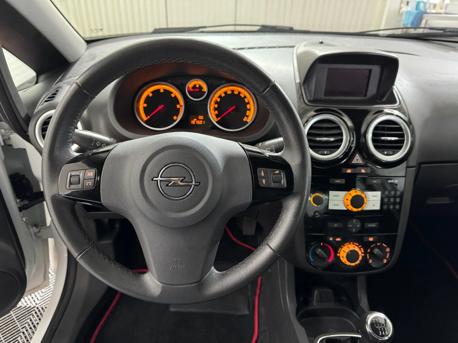 Opel Corsa 1.3 CDTI 95 h.p. - 5 ВРАТИ - SPORT PACKAGE  - изображение 10