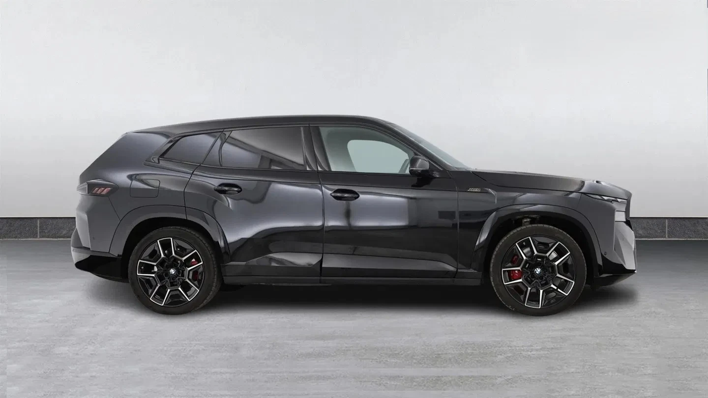 BMW XM xDrive Hybrid 4.4 - изображение 2