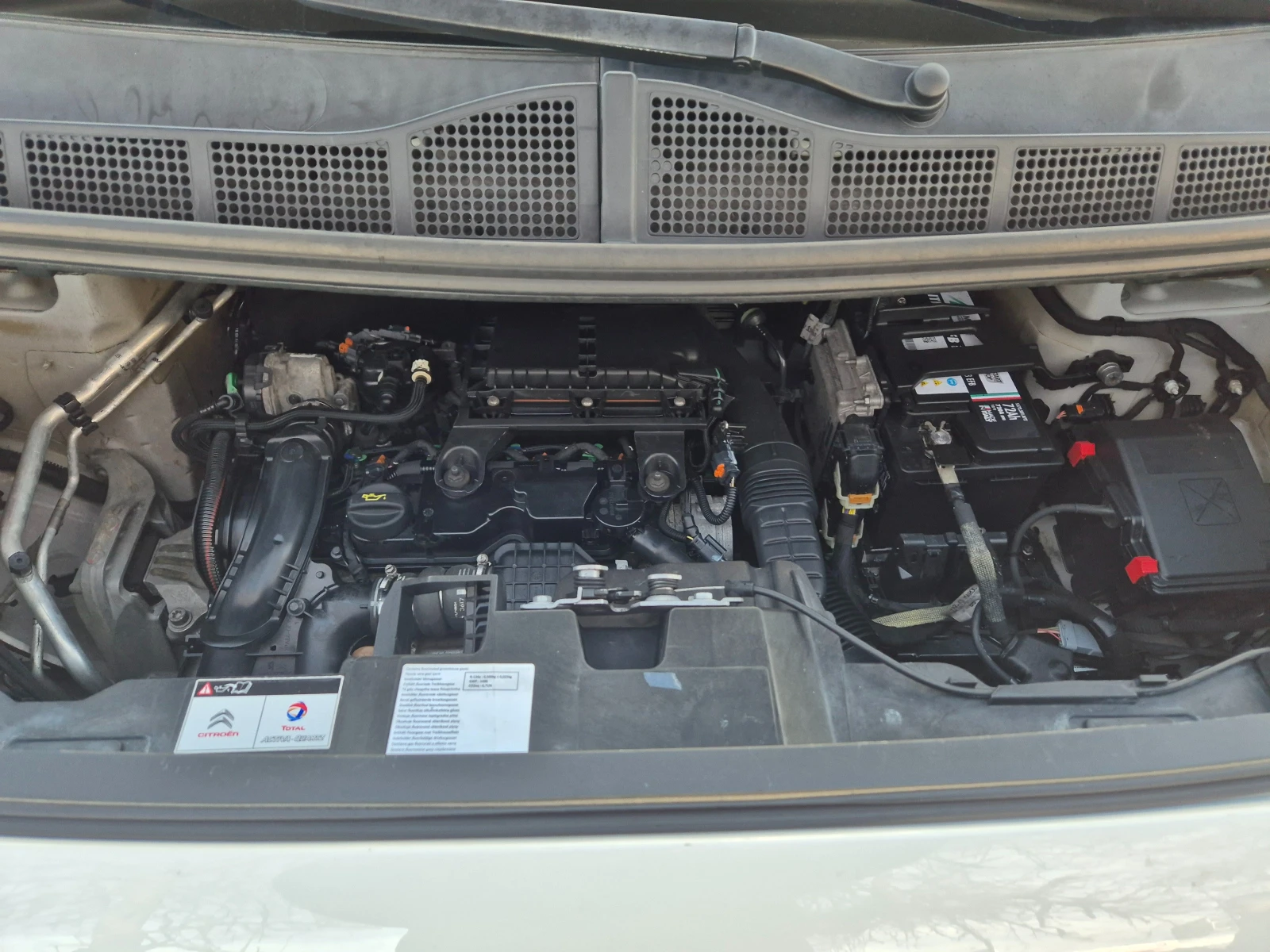 Citroen Jumpy 1.6HDI 6 МЕСТА 2БРОЯ СТР. ВРАТИ, снимка 17 - Автомобили и джипове - 53783260