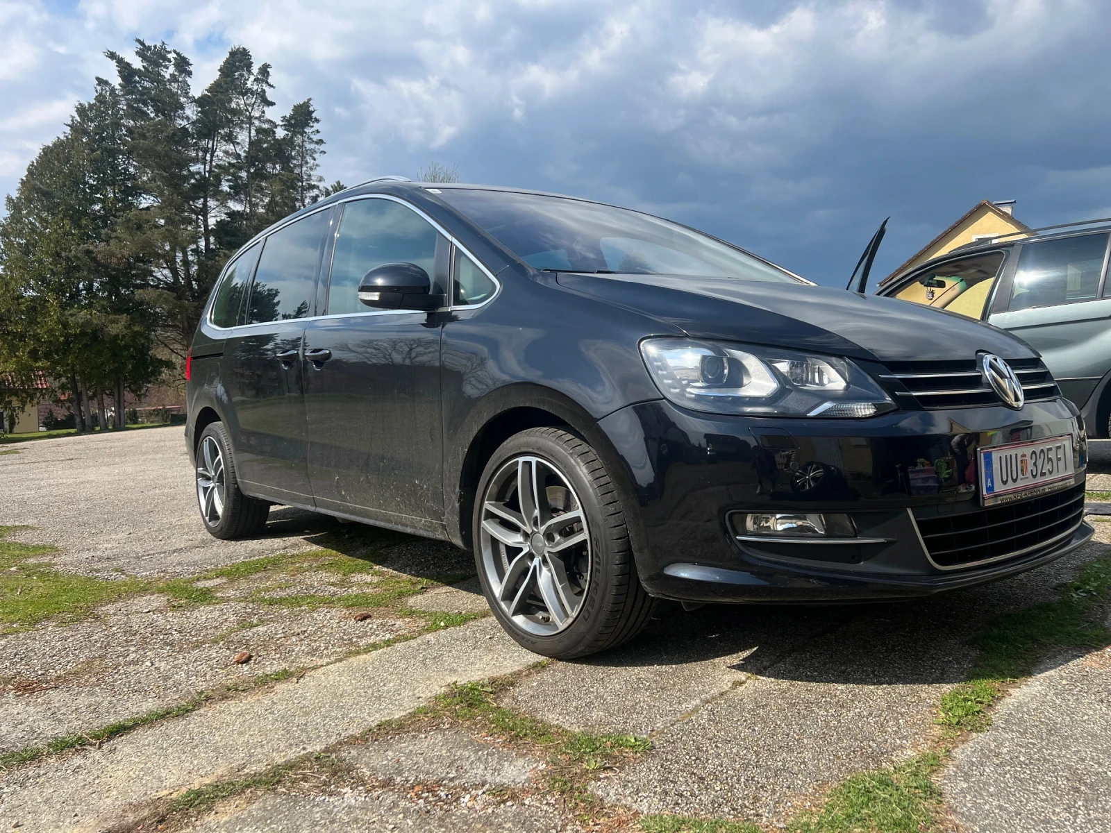 VW Sharan 7N 2.0 TDI 170 к.с. DSG   7 места, Sky, снимка 4 - Автомобили и джипове - 53816670