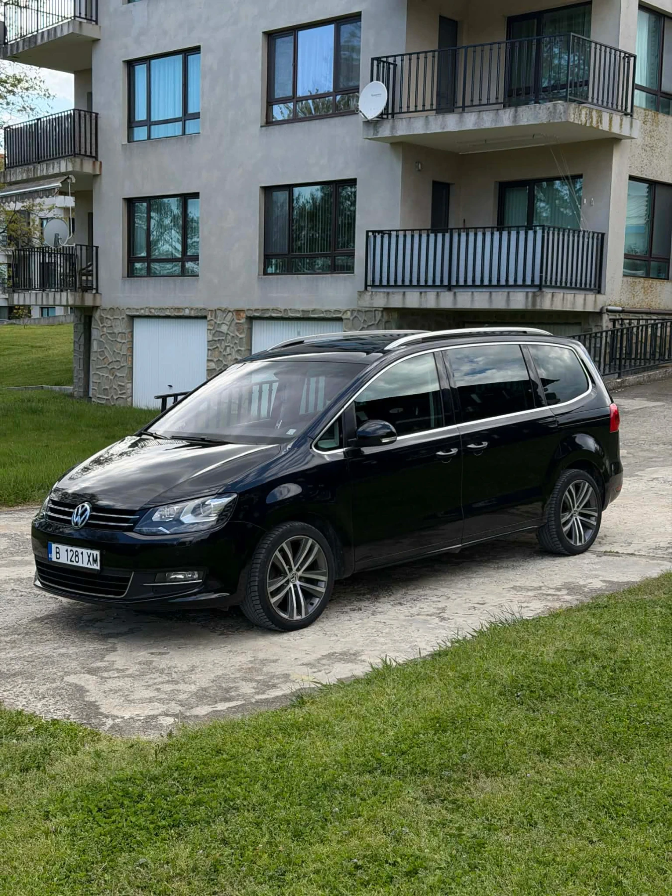 VW Sharan 7N 2.0 TDI 170 к.с. DSG   7 места, Sky