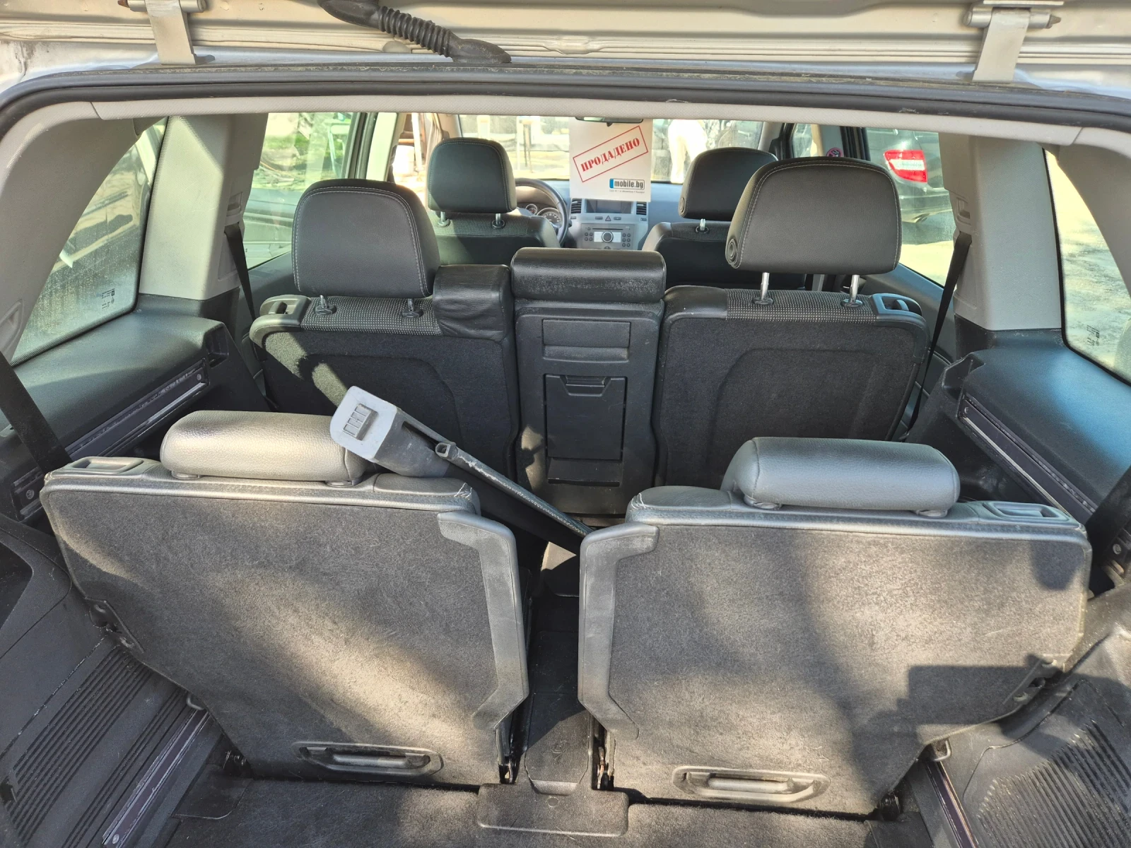 Opel Zafira 1.9 CDTI , снимка 11 - Автомобили и джипове - 53853483