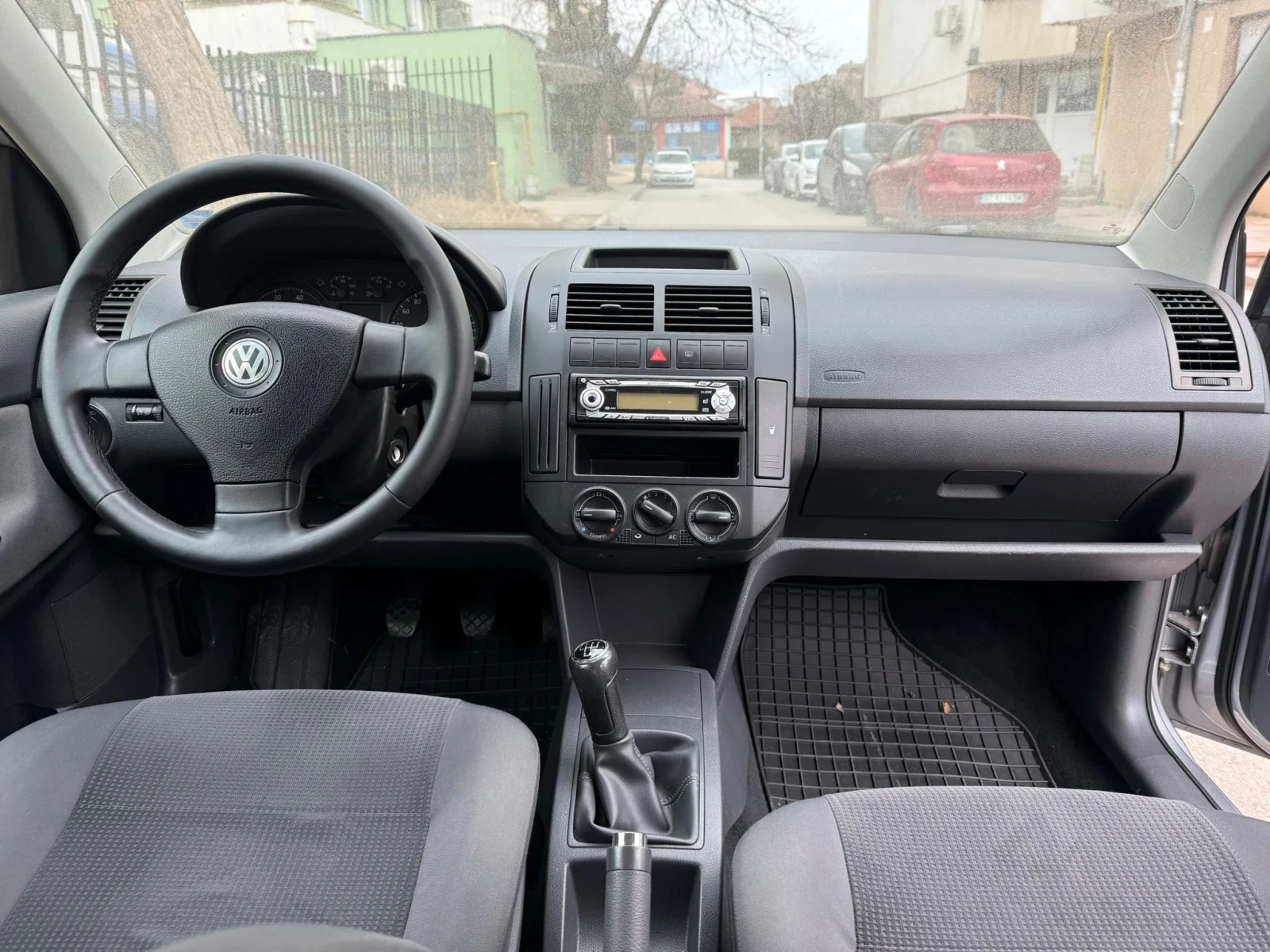 VW Polo 1.2 MPI, снимка 9 - Автомобили и джипове - 53906675