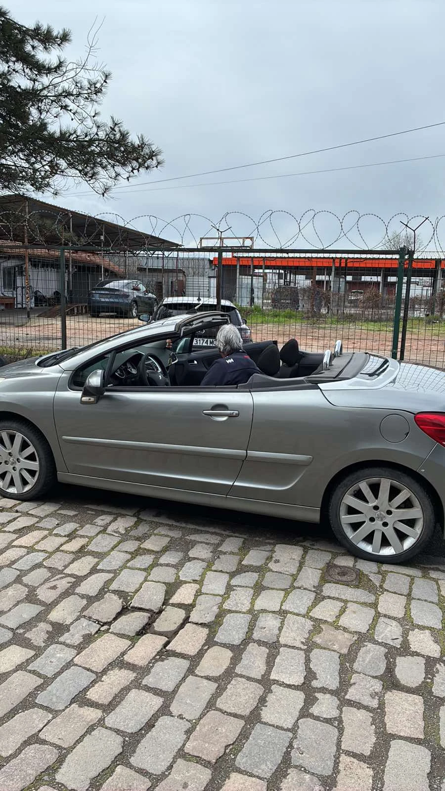 Peugeot 207, снимка 2 - Автомобили и джипове - 54007614