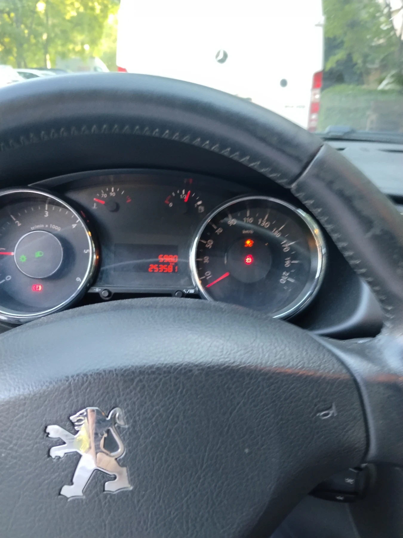Peugeot 3008 1.6HDI, снимка 3 - Автомобили и джипове - 54866001