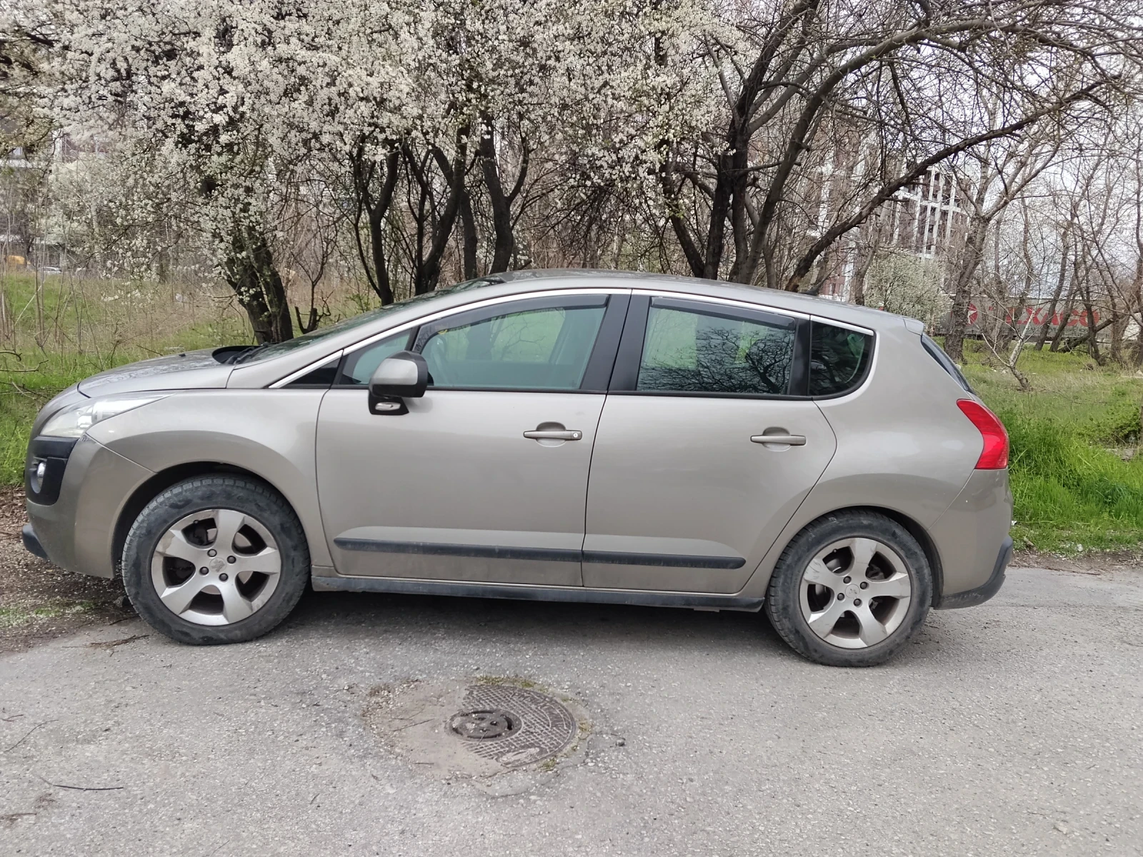 Peugeot 3008 1.6HDI, снимка 4 - Автомобили и джипове - 54138497
