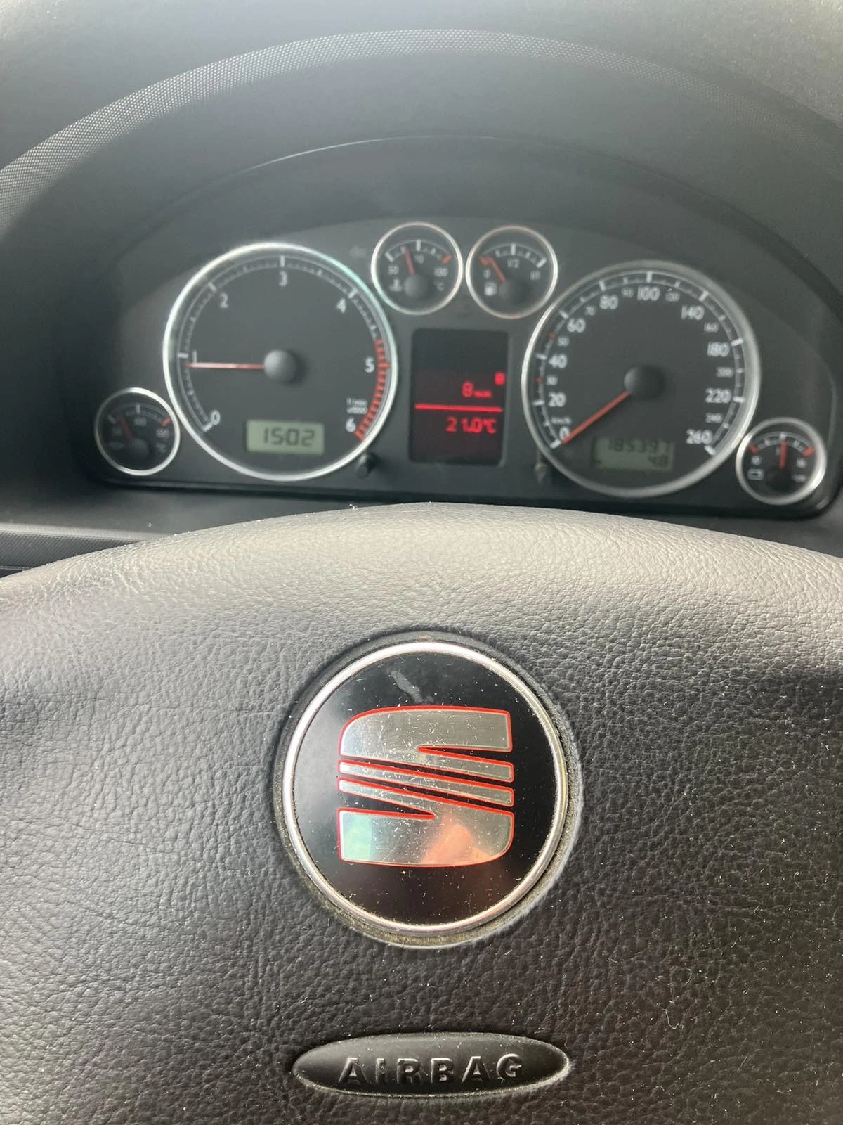 Seat Alhambra 1.9 TDI 6+ 1, снимка 13 - Автомобили и джипове - 54246315