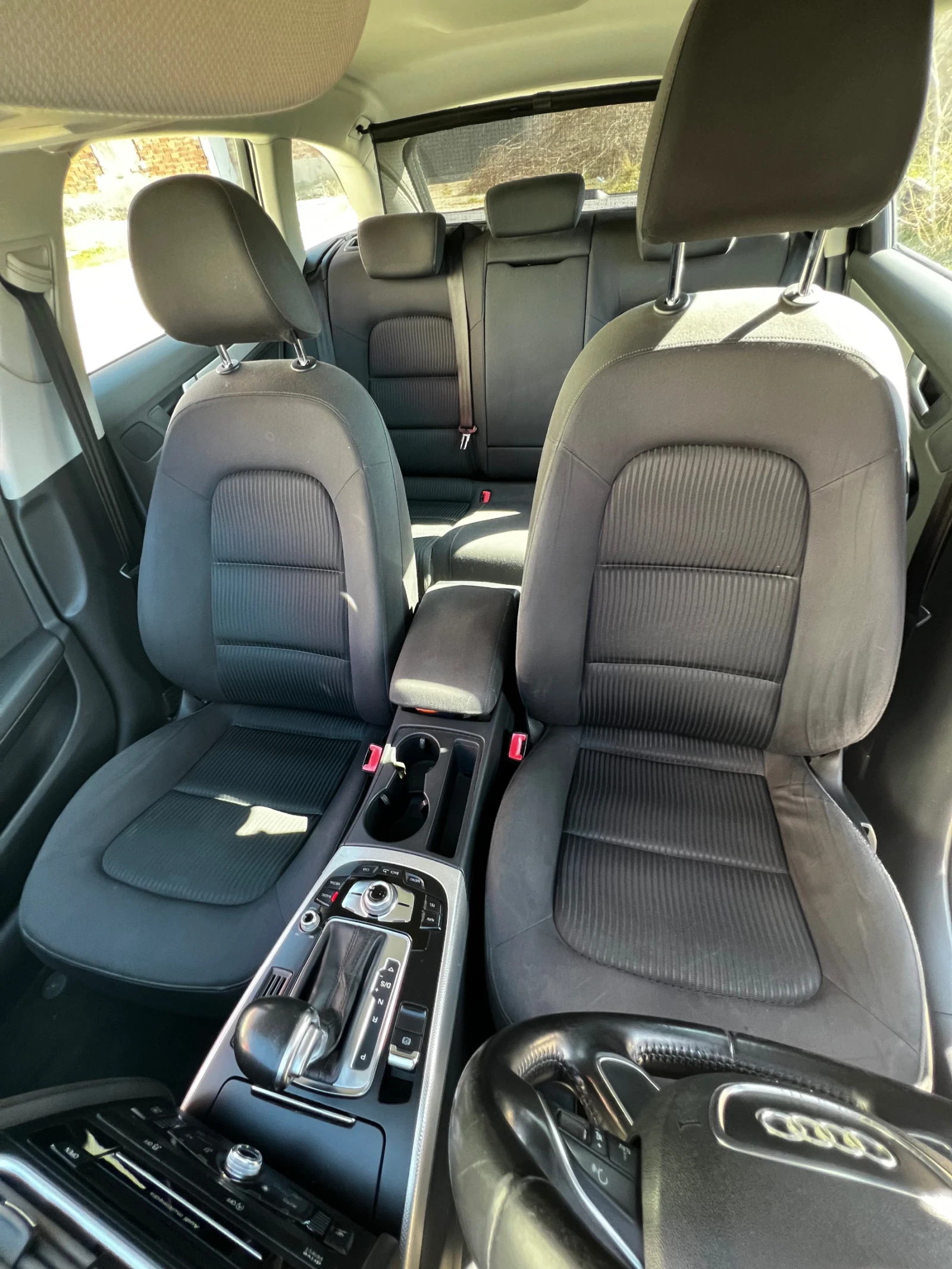 Audi A4 2.0 TDI, снимка 4 - Автомобили и джипове - 54376273